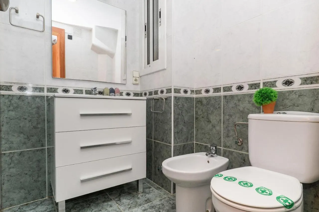 Rentalmar Family Felix Con Parking Incluido Σαλού 0*,  Ισπανία